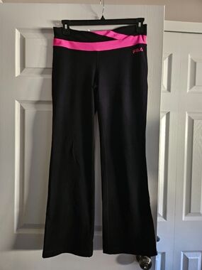 FILA Womens Black Yoga Pants with Pink Waistband And Drawstring Waist. Size M